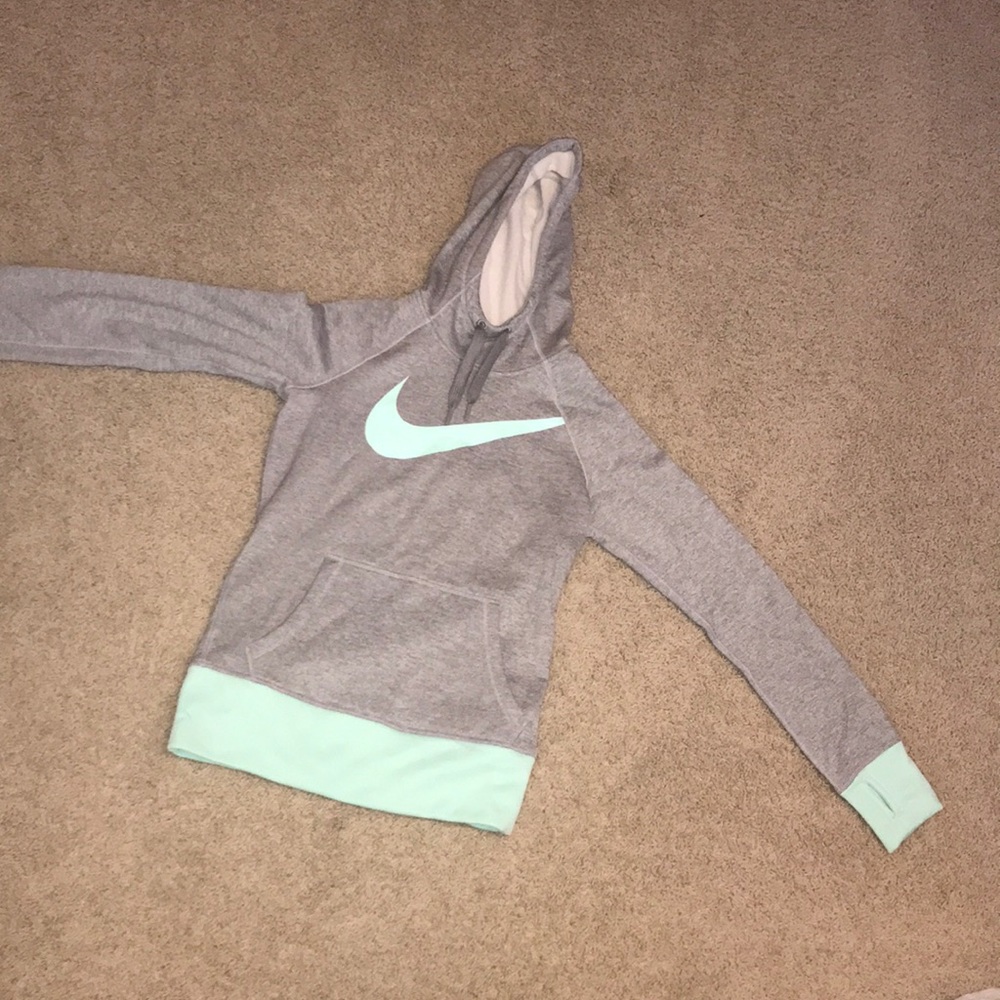 Thermal women’s Nike hoodie, Size XS